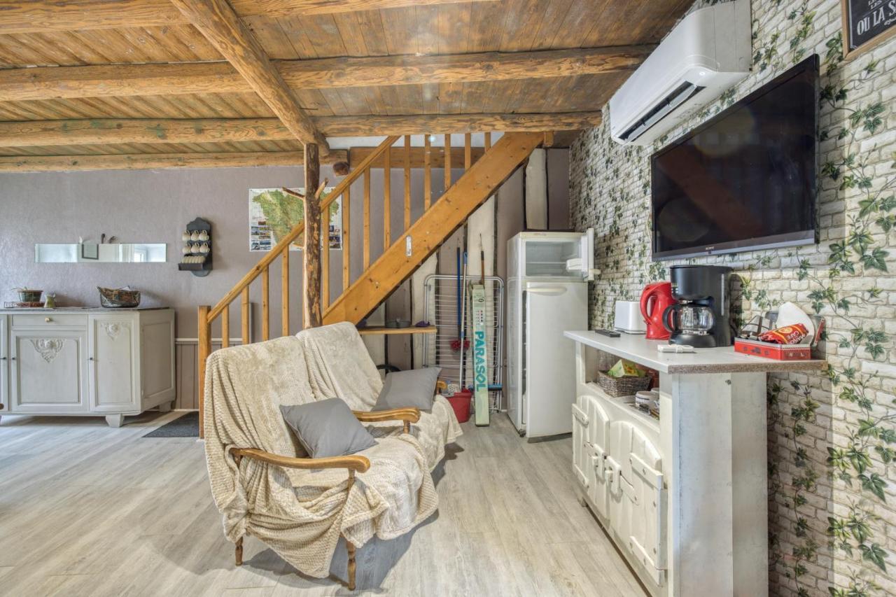 Maison Charmante A Valprivas Avec Jardin Prive. Bagian luar foto